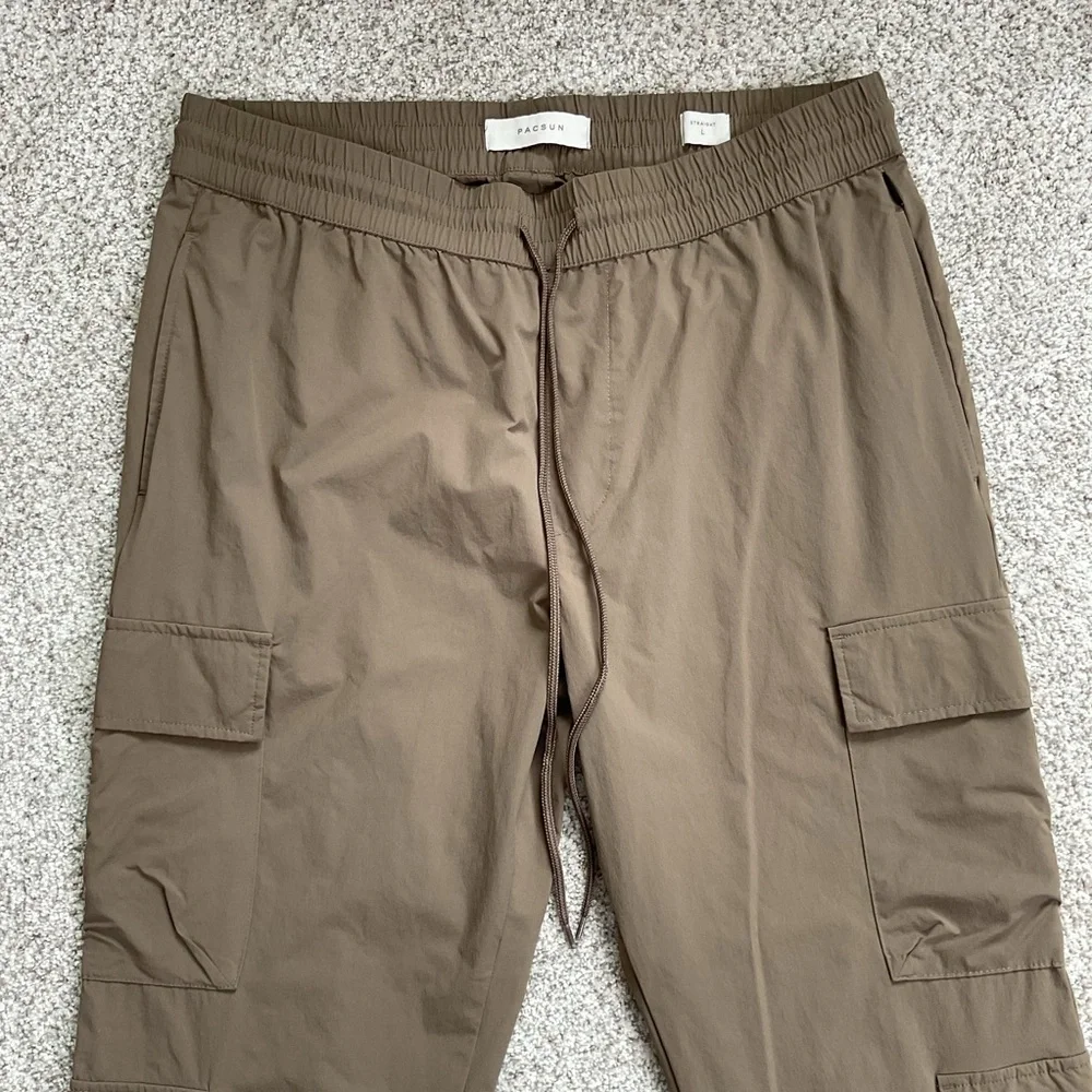 Men's PacSun Tan Straight Cargo Utility Pants Stretch Drawstring Comfort Size L - Picture 3 of 10